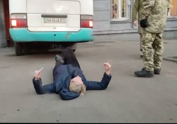 "Вы украли моего брата": в Одессе разгорелся очередной скандал с участием ТЦК (видео)