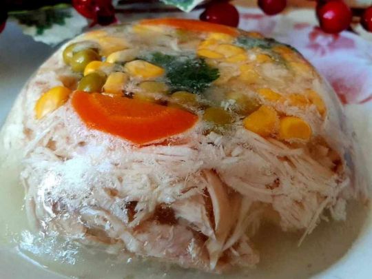Домашній холодець з курки: обов’язково приготуйте на Новий рік