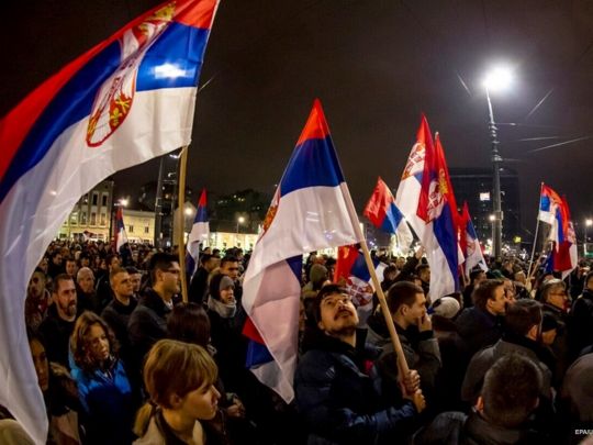 Сербський Майдан: влада в Белграді погрожує жорстко придушити масові акції протесту незгодних із результатами парламентських виборів