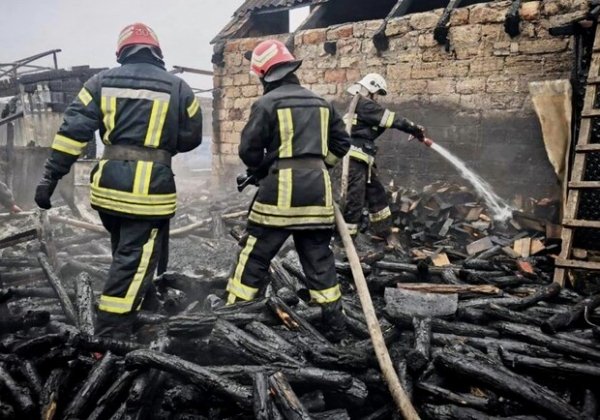 В Одесской области вспыхнули пожары в жилых секторах: погибла женщина