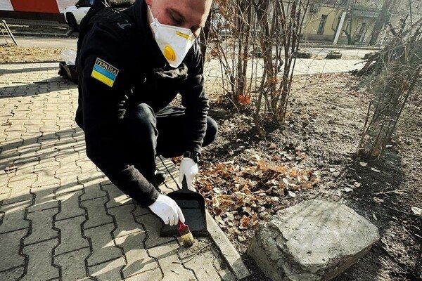 В Одессе химики собрали 30 килограмм грунта, загрязненного ртутью