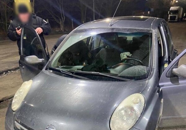 Пытались вывезти в Молдову 1,2 килограмма PVP: в Одесской области задержали иностранцев