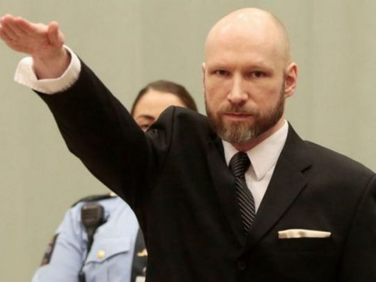 Норвезький масовий убивця знову подає до суду на державу: стали відомі причини