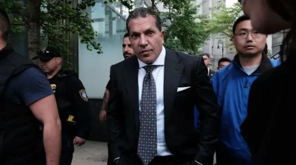 Трамп потерял адвоката Джо Такопину