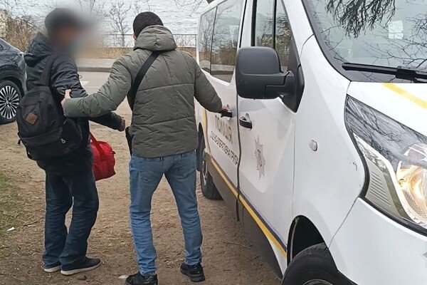 В Одессе задержали подозреваемого в поджоге храма на Тенистой