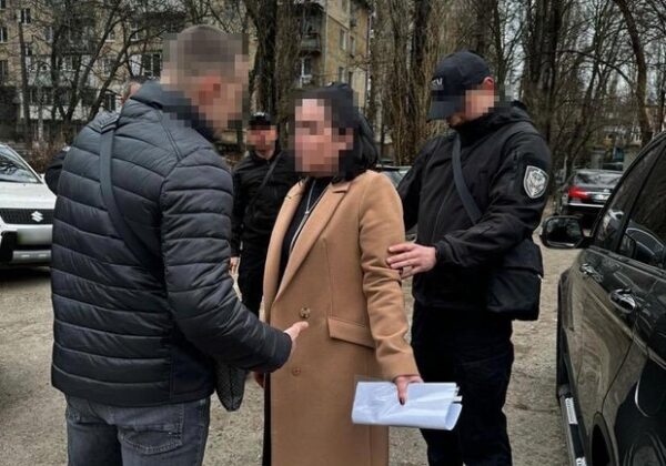 На коррупции попалась работница Одесской таможни На коррупции попалась работница Одесской таможни