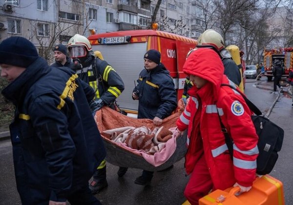 На проспекте Добровольского горела квартира: есть погибший и пострадавший