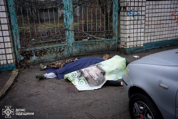 Из-за удара баллистикой по Одессе погибли 14 человек, 46 пострадали: 16 марта объявят Днем траура
