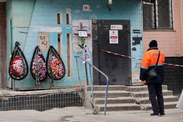 В Одессе простились с врачом, дизайнером и четырехмесячным ребенком, которых убил российский дрон