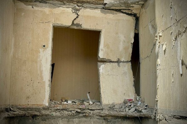Одесситов просят не подходить к местам разбора завалов по проспекте Добровольского