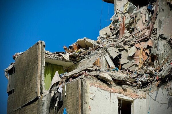 Одесситов просят не подходить к местам разбора завалов по проспекте Добровольского