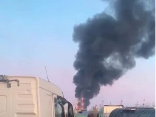 росія у вогні: безпілотники атакували нафтозавод у рязані, почалася масштабна пожежа (відео)