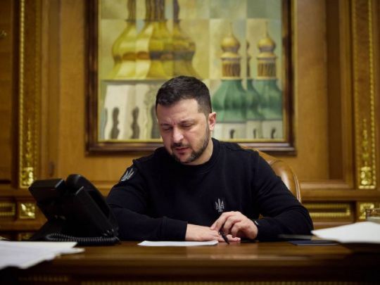 Зеленський звільнив Шефіра з посади свого першого помічника, а Радуцький втратив посаду радника президента