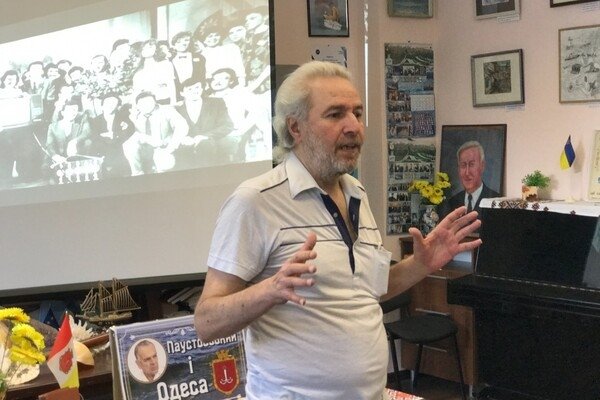 Ушел из жизни еще один член команды КВН "Одесские джентльмены" Александр Теплицкий
