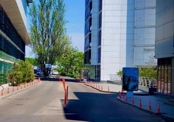 В Одессе у пляжа появилась инклюзивная площадка для парковки