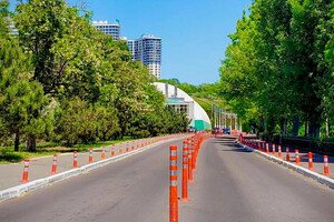 В Одессе у пляжа появилась инклюзивная площадка для парковки