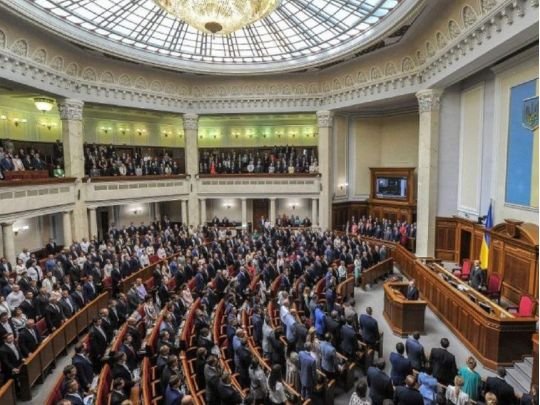 Нардепи партії Порошенка за війну заробили, як вся Верховна Рада разом