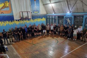 Хотел вывезти за границу более 40 уклонистов: в Одесской области избрали меру пресечения зерноперевозчику
