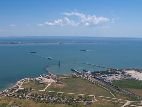 Бити росію в найболючіше місце: як Україна затягує зашморг навколо Криму