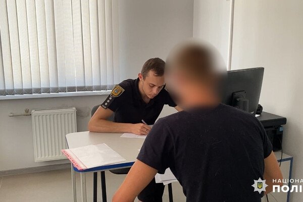 В Одесской области подростки за деньги поджигали авто военнослужащих