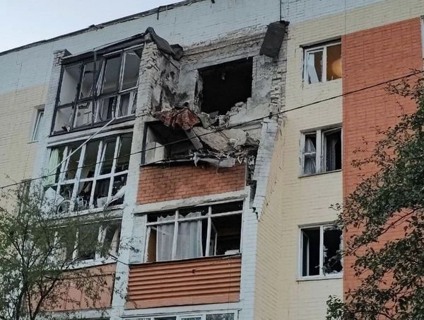 Пожежа й детонація тривають з ночі: ГУР знищило польовий склад боєприпасів у Воронезькій області рф