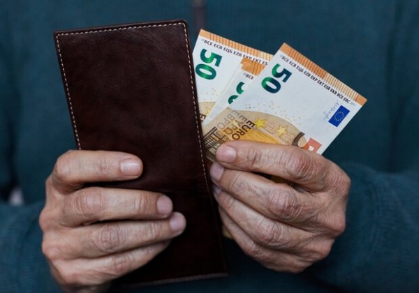 Курс валют в Украине 11 июля 2024 года: сколько стоит доллар и евро