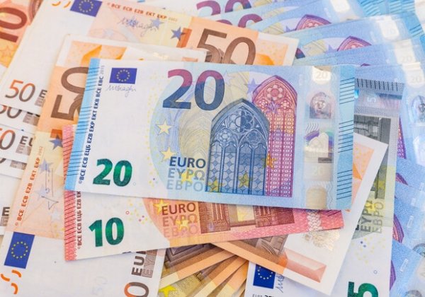 Курс валют в Украине 29 июля 2024: сколько стоит доллар и евро