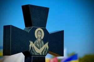 Забег в вышиванках и почтение памяти Героев: как Одесса отмечает День Независимости