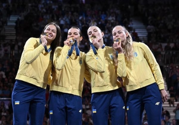Париж-2024. Шаблістки Одеської області стали олімпійськими чемпіонками