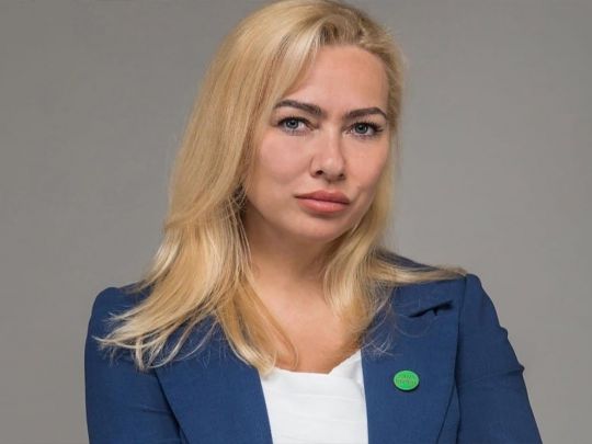Після зайняття посади секретаря Ірпінської міськради Анжелою Макеєвою, її сестра знайшла гроші на купівлю понад 50 об’єктів нерухомості, — ЗМІ