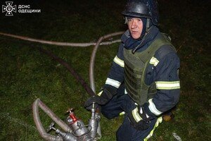 В Одессе произошел мощный пожар: горело складское здание