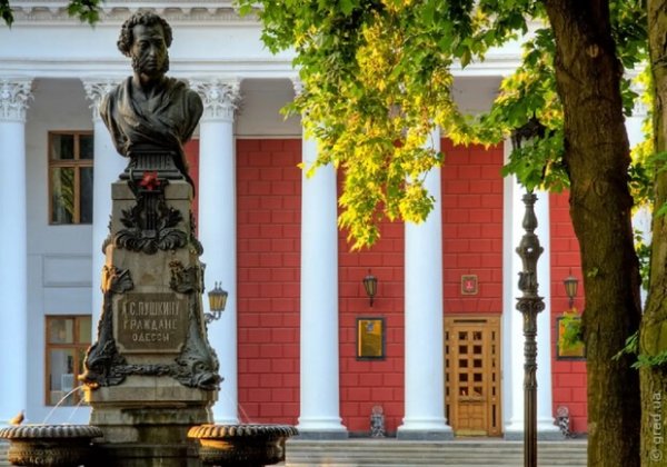 Не любил наш город и не писал о нем: развенчиваем мифы, связанные с Пушкином в Одессе