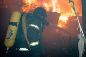 Ночная атака "Шахедов" по Одессе: есть повреждения гражданских объектов и тяжелораненый (обновлено)