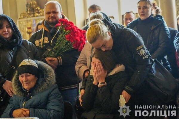 В Одессе простились с полицейским, который получил тяжелые ранения во время обстрела города 18 ноября