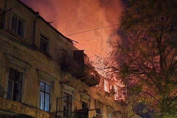 В результате вчерашнего обстрела Одессы получили повреждения более 20 объектов культурного наследия: перечень В результате вчерашнего обстрела Одессы получили повреждения более 20 объектов культурного наследия: перечень
