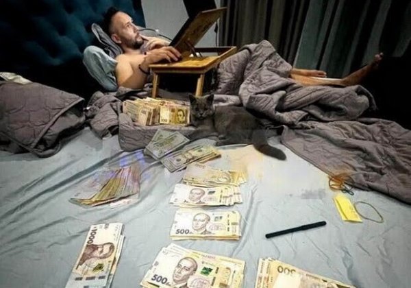 Обыски и заявления: подробности скандала в благотворительном фонде Одессы из-за денег в трусах