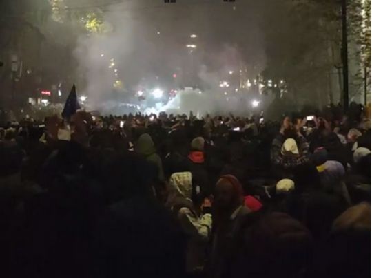 «Завершення конституційного перевороту»: після відмови влади Грузії від переговорів із ЄС у Тбілісі спалахнули заворушення (фото)