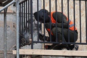 В Одессе восстанавливают разрушенный в результате российских обстрелов дом: какой именно