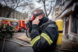 В Одессе горела квартира на Троицкой: пострадали три человека