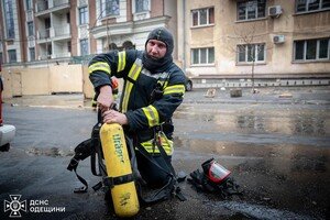 В Одессе горела квартира на Троицкой: пострадали три человека