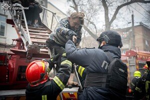 В Одессе горела квартира на Троицкой: пострадали три человека