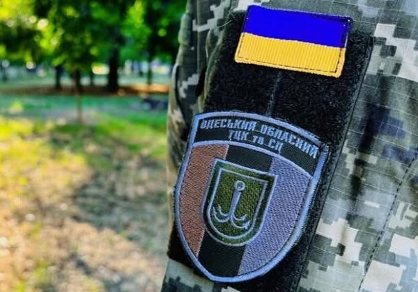 В сети ходят слухи о смерти мужчины в военкомате в Одессе: что говорят в ТЦК и СП