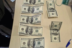 Предоставлял документы для отсрочки: в Одессе чиновника психбольницы подозревают во взяточничестве