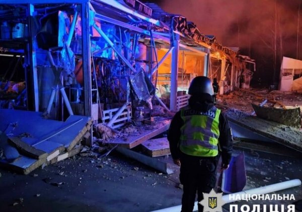 В результате вражеской атаки частично разрушен жилой дом в Киевской области