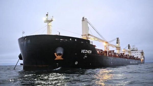 Швеция арестовала судно по подозрению в диверсии на подводном кабеле в Балтийском море