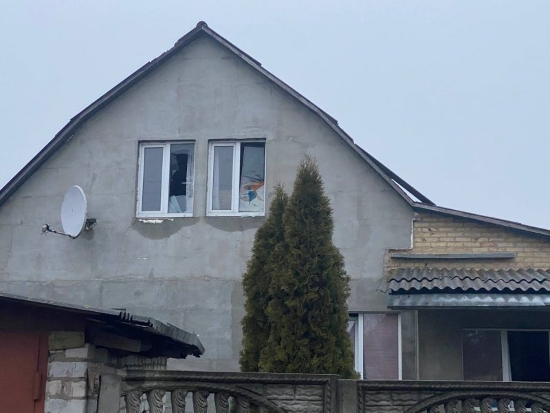 Зруйновано 12 будинків та магазин: мер Броварів показав наслідки нічного нальоту дронів на місто (фото)