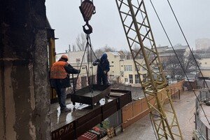В Одессе восстанавливают 16-этажку, которая разрушилась из-за ракетного удара