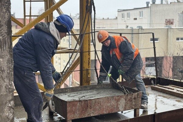 В Одессе восстанавливают 16-этажку, которая разрушилась из-за ракетного удара