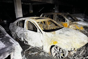 В Одессе задержали подозреваемого в поджоге автомобилей в паркинге в Аркадии