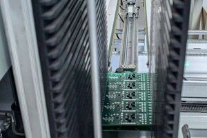 Топ-менежеры из Одессы поставляли в РФ оборудование для военных баз
